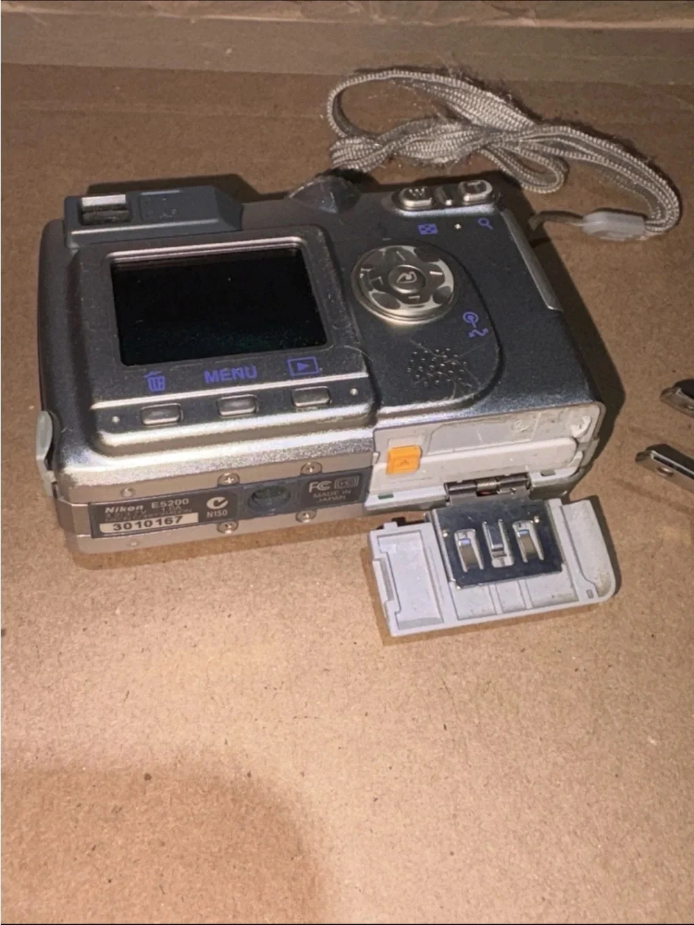 Nikon coolpix 5200